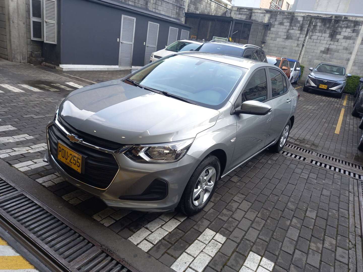 Chevrolet - Onix - 2025