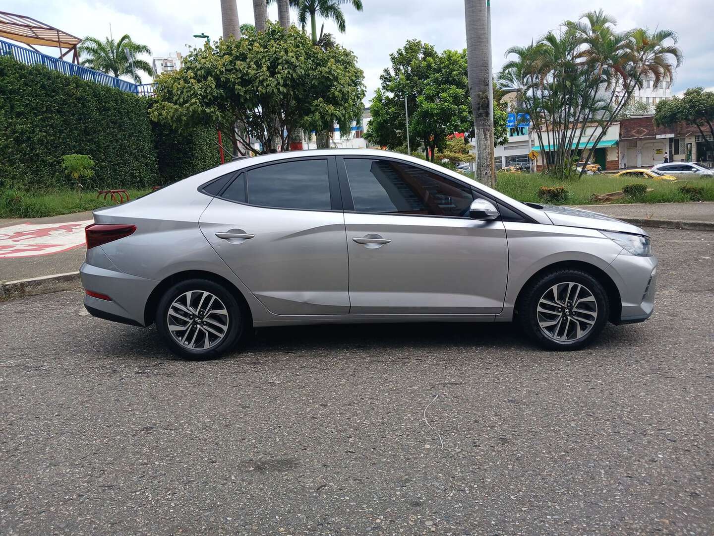 Hyundai - HB20S Accent - 2024