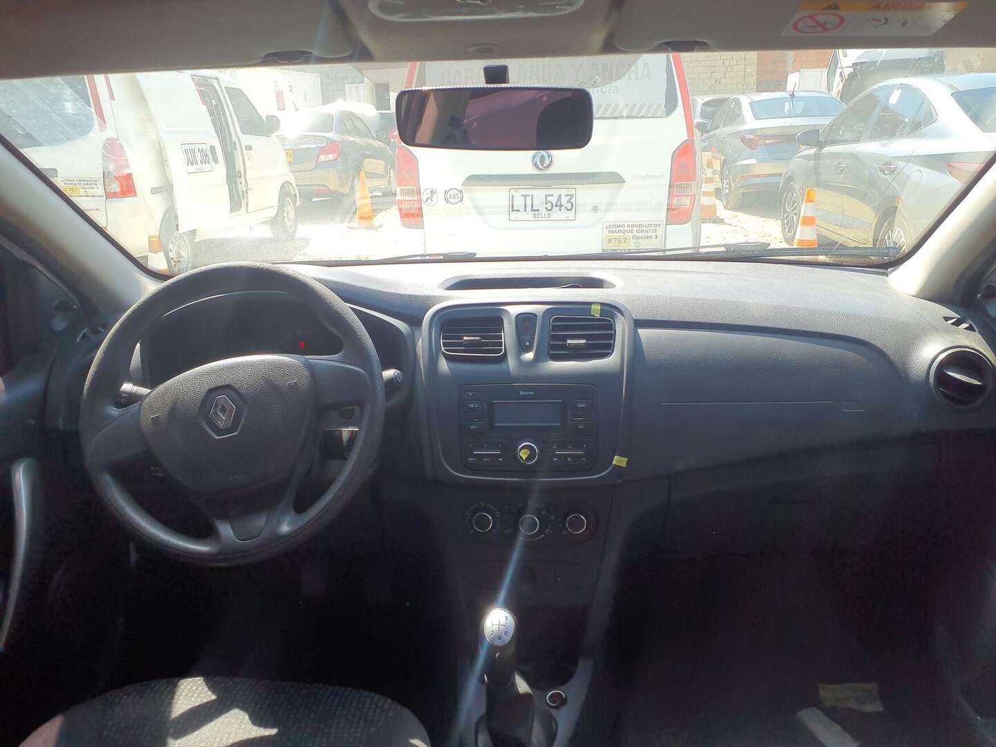 Renault - Sandero - 2020