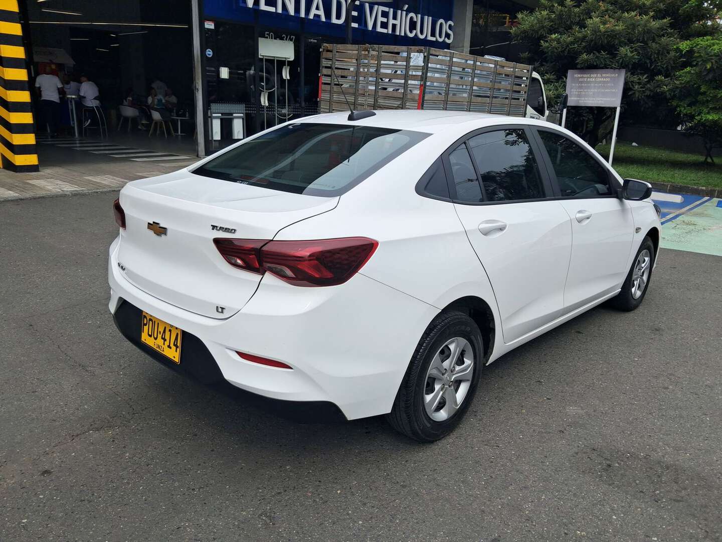 Chevrolet - Onix - 2025