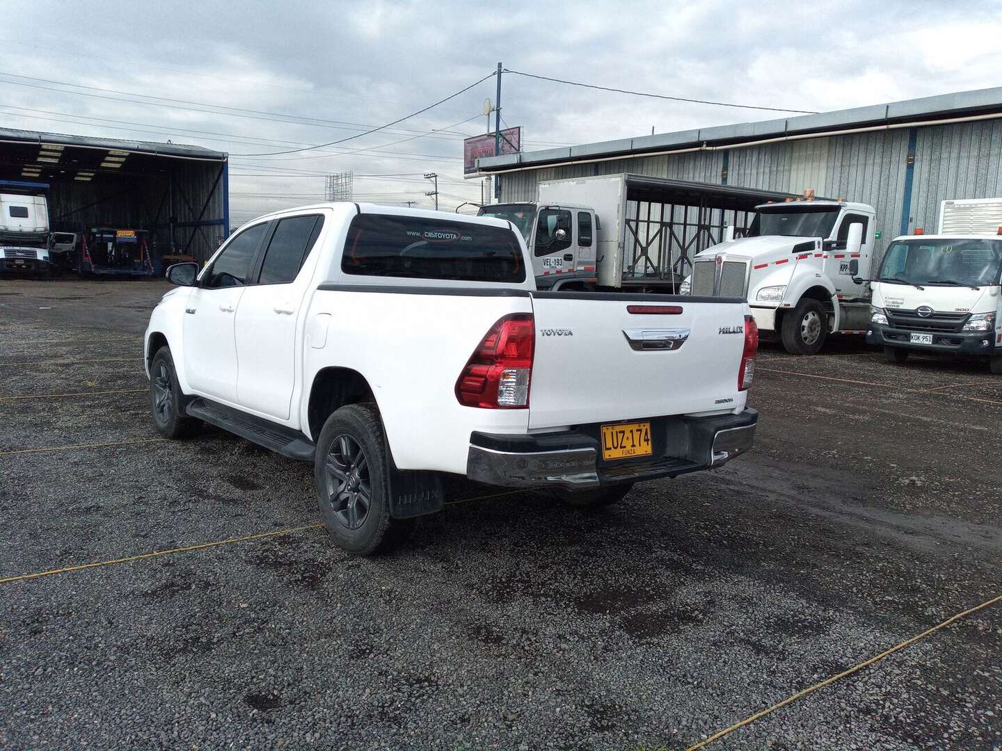 Toyota - Hilux - 2023