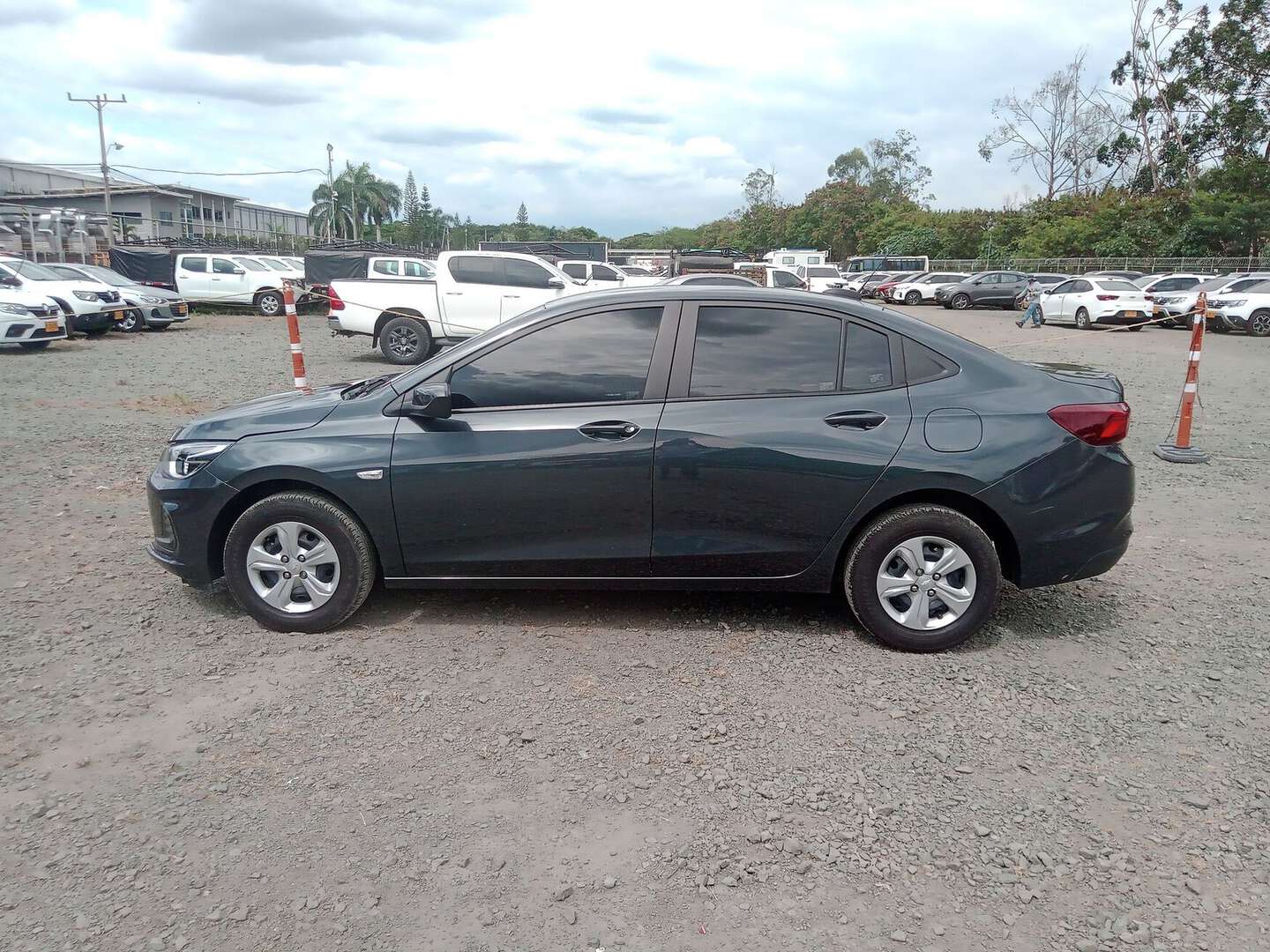Chevrolet - Onix - 2025