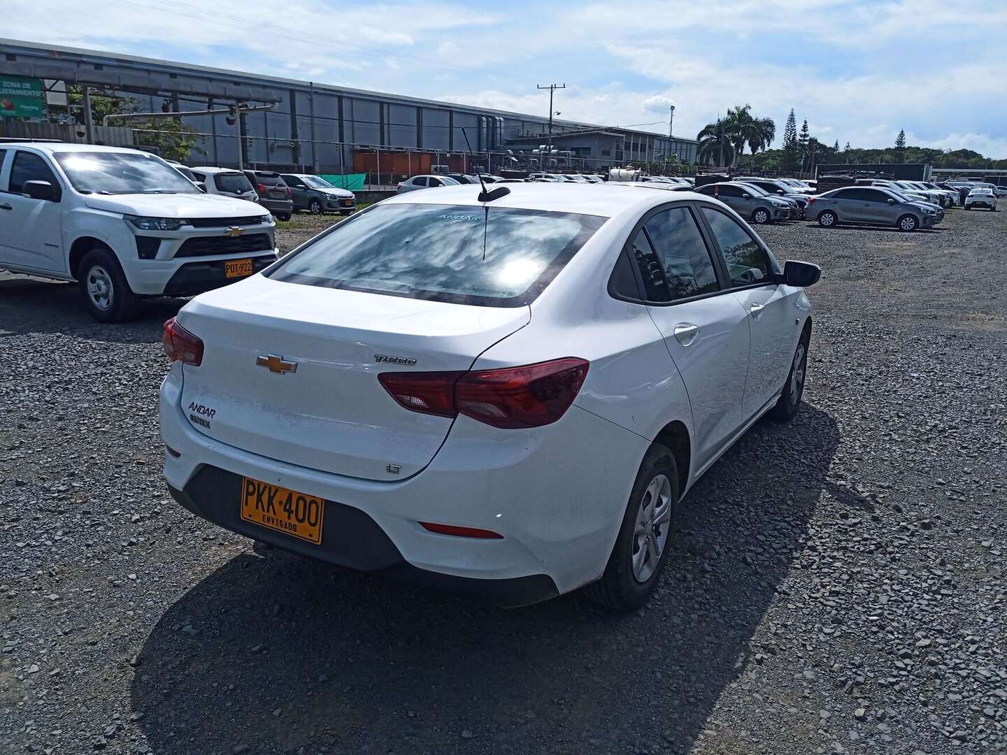 Chevrolet - Onix - 2025