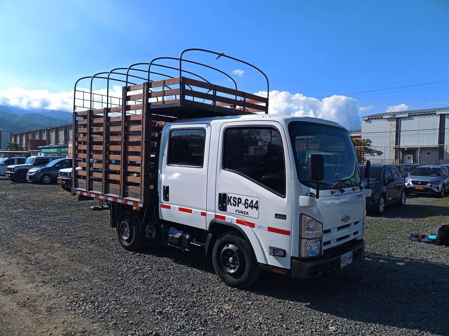 Chevrolet - NHR Doble - 2022