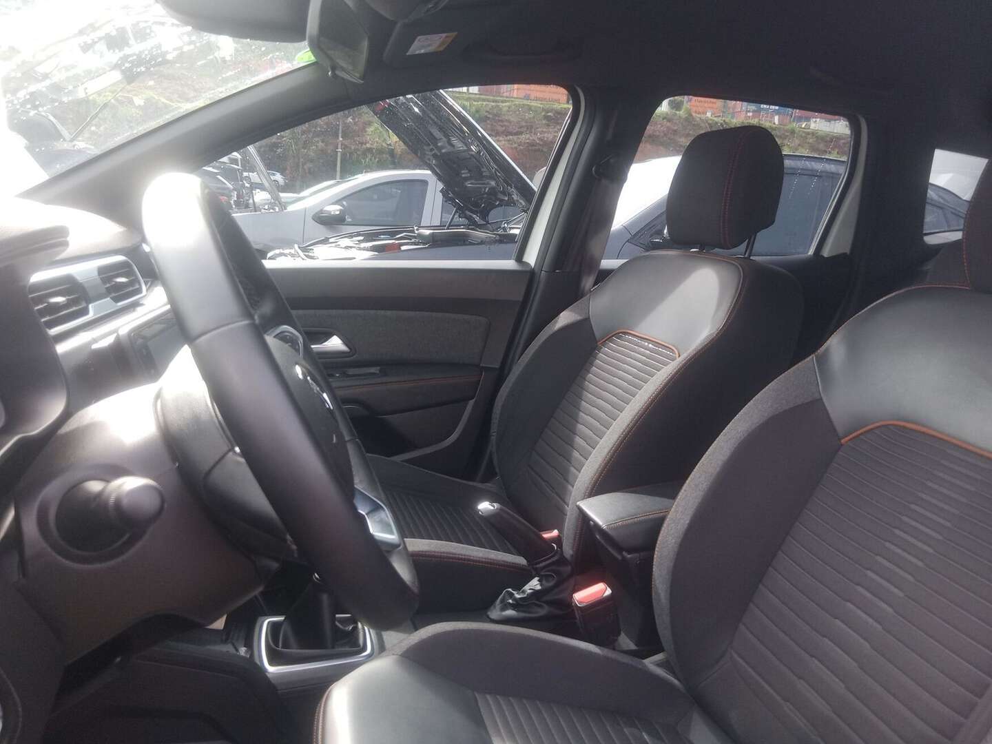 Renault - Duster - 2025