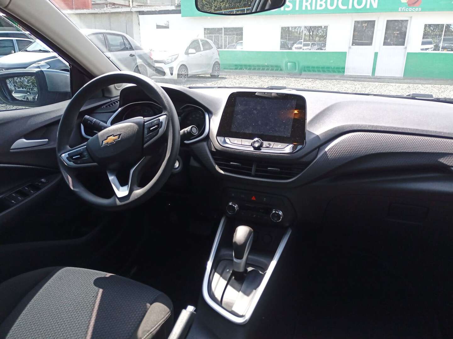 Chevrolet - Onix - 2025
