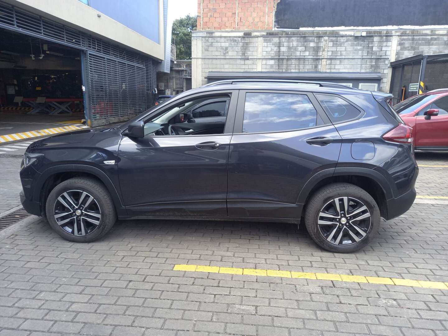 Chevrolet - Tracker - 2025