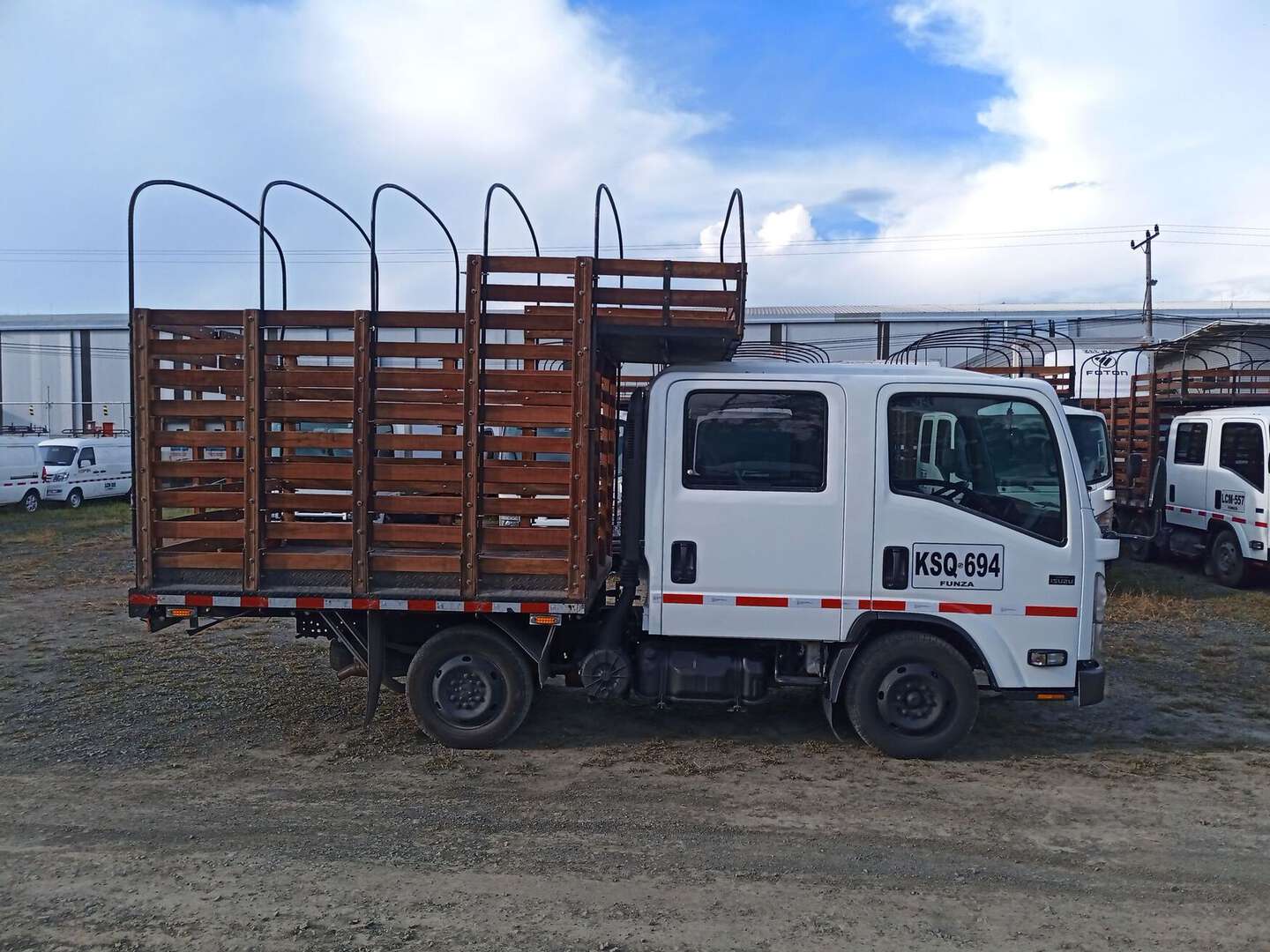 Chevrolet - NHR Doble - 2022