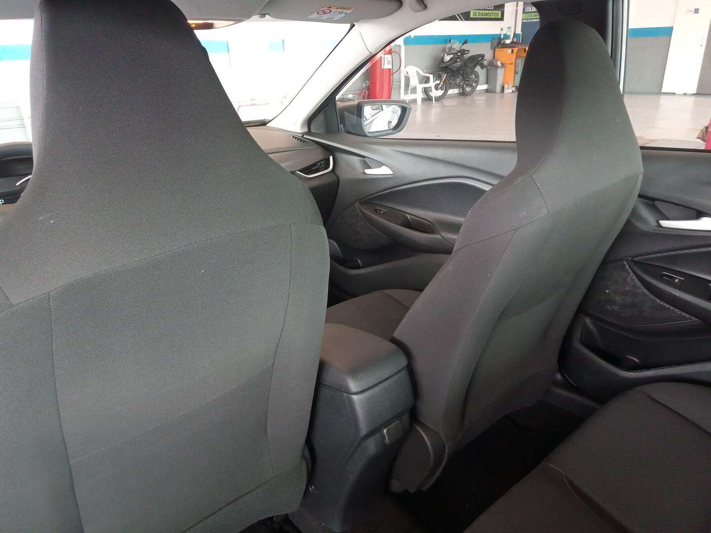 Chevrolet - Onix - 2024