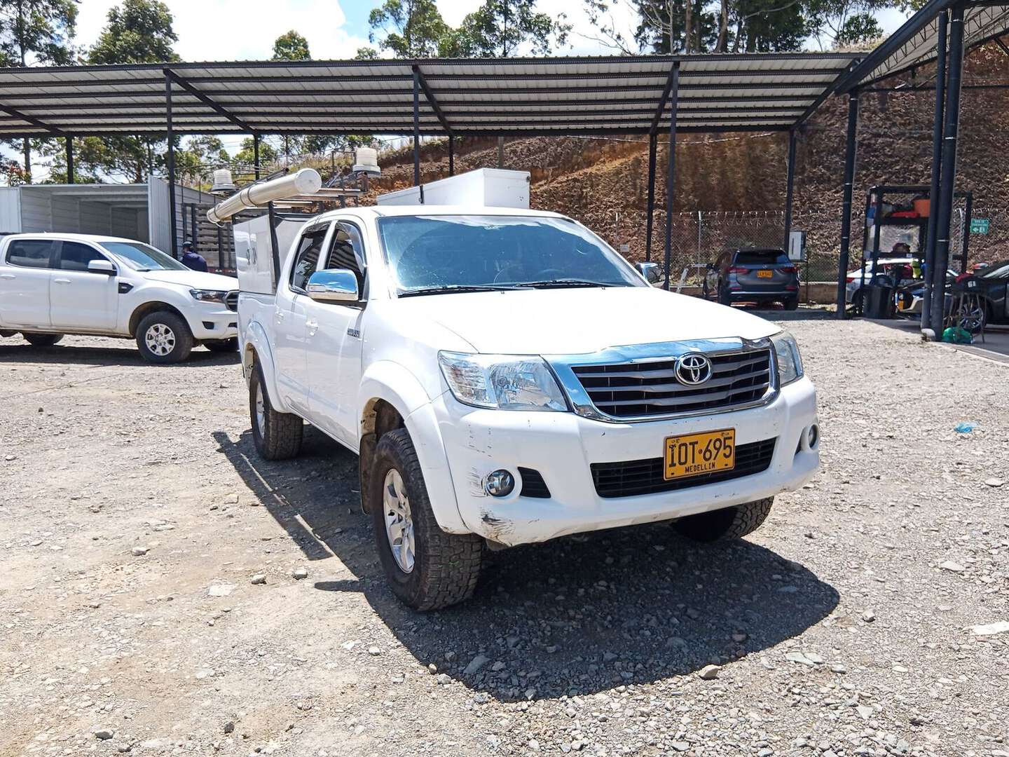 Toyota - Hilux - 2016