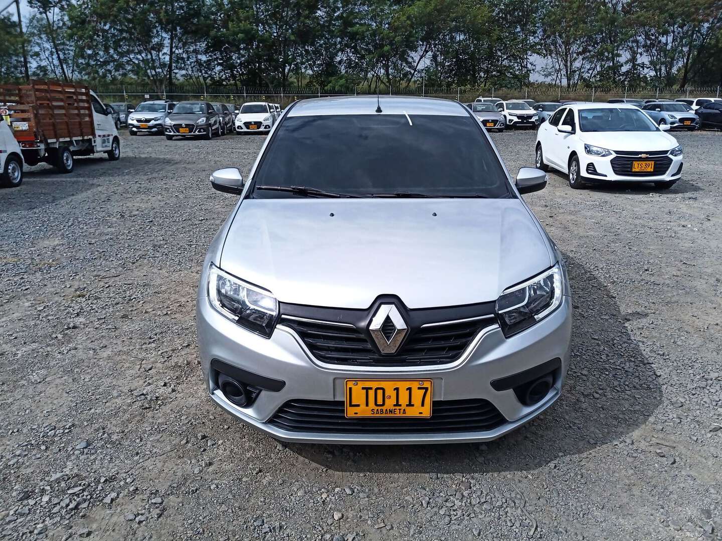Renault - Logan - 2023