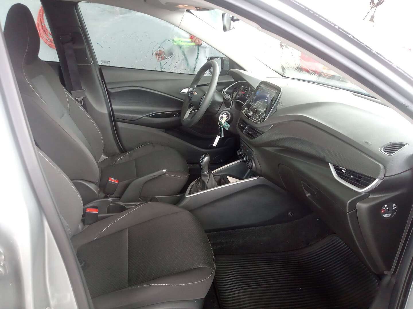 Chevrolet - Onix - 2025