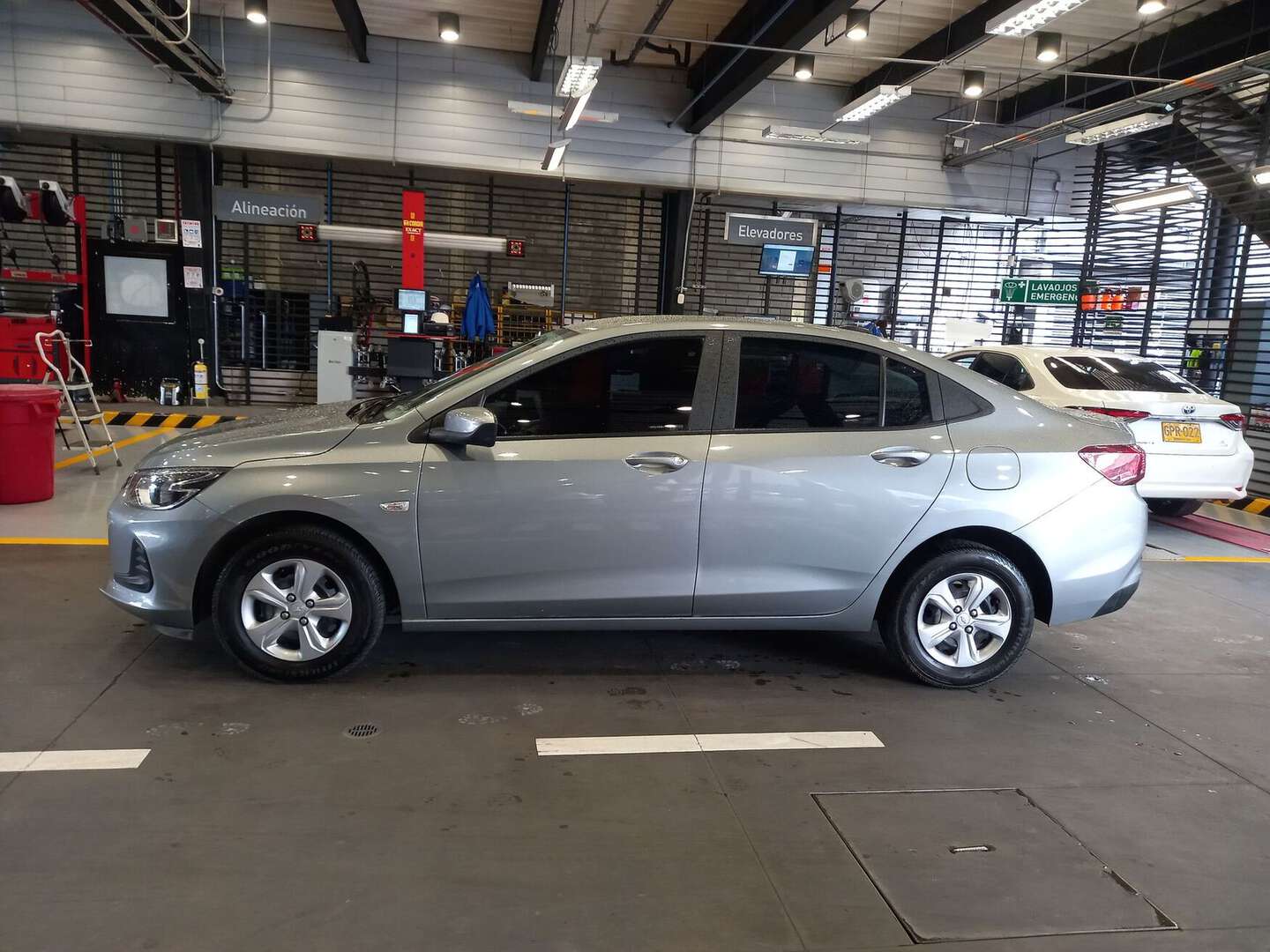 Chevrolet - Onix - 2025