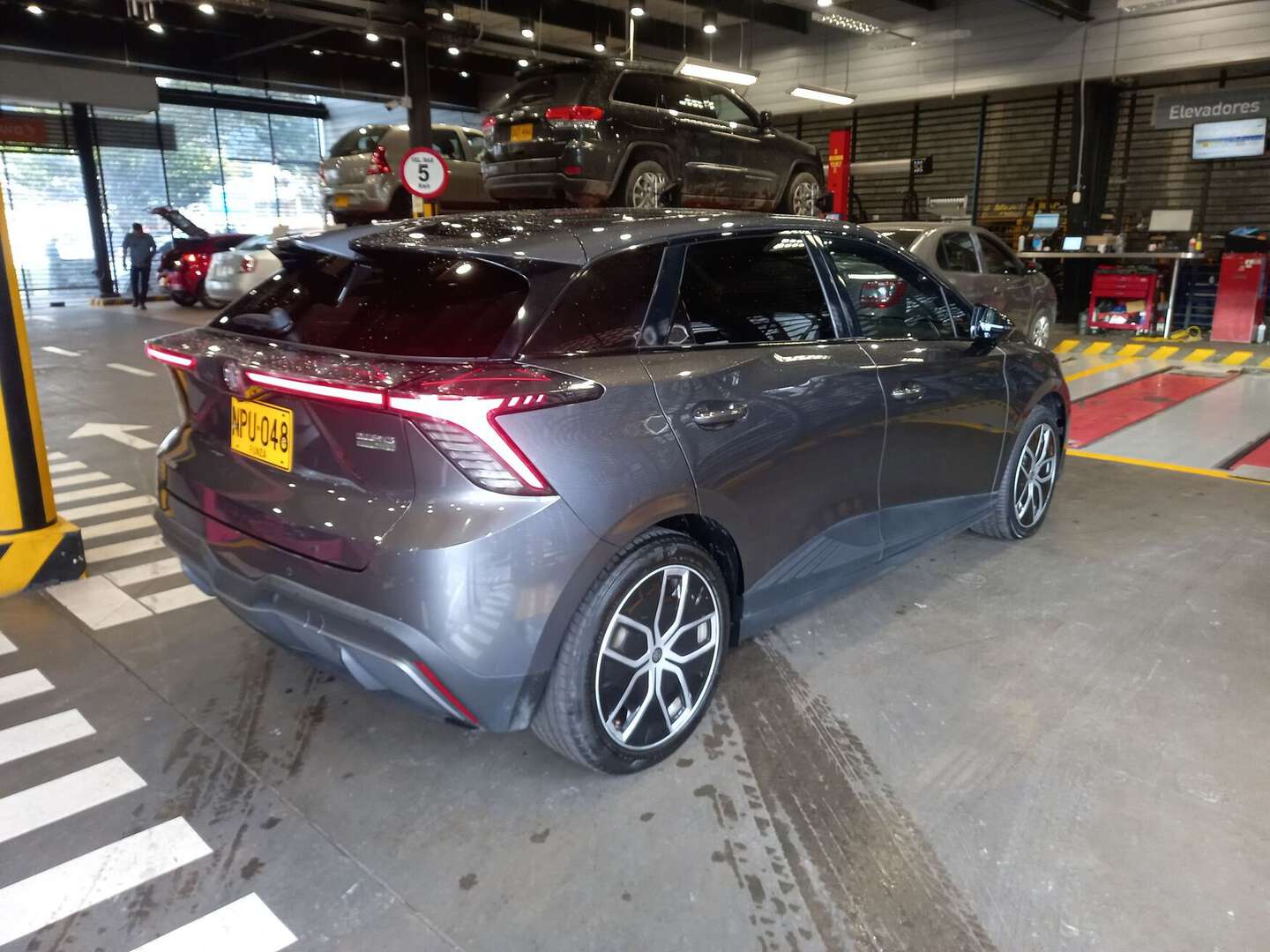 MG - Cross - 2025