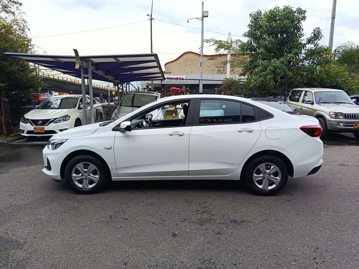 Chevrolet - Onix - 2025