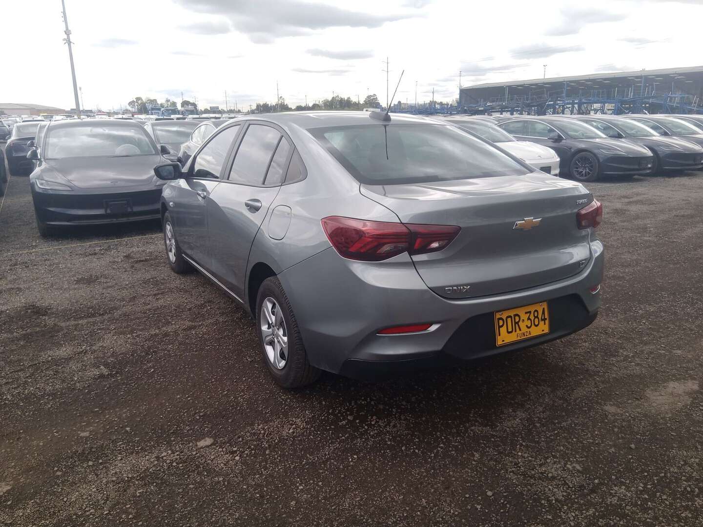 Chevrolet - Onix - 2025