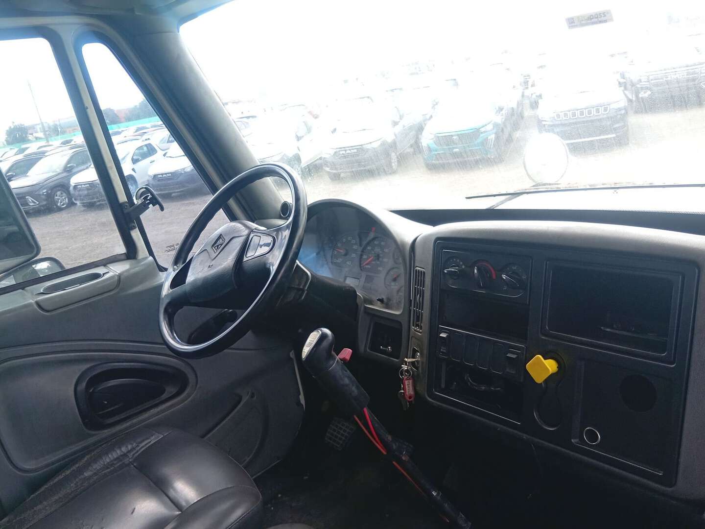 International - 4300 - 2013