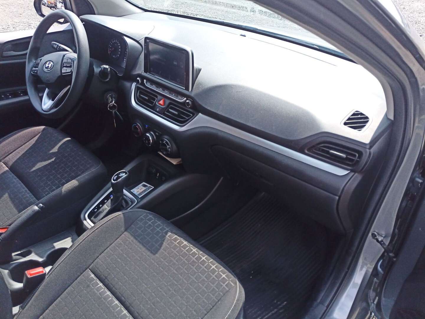 Hyundai - HB20S Accent - 2024