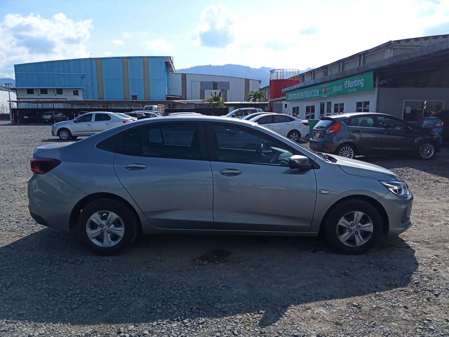 Chevrolet - Onix - 2025