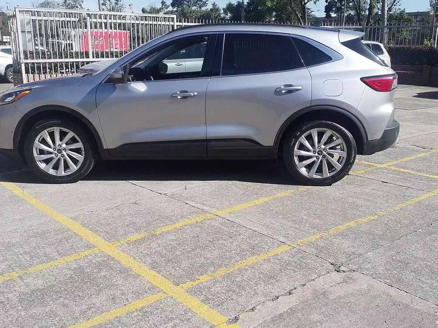 Ford - Escape - 2021