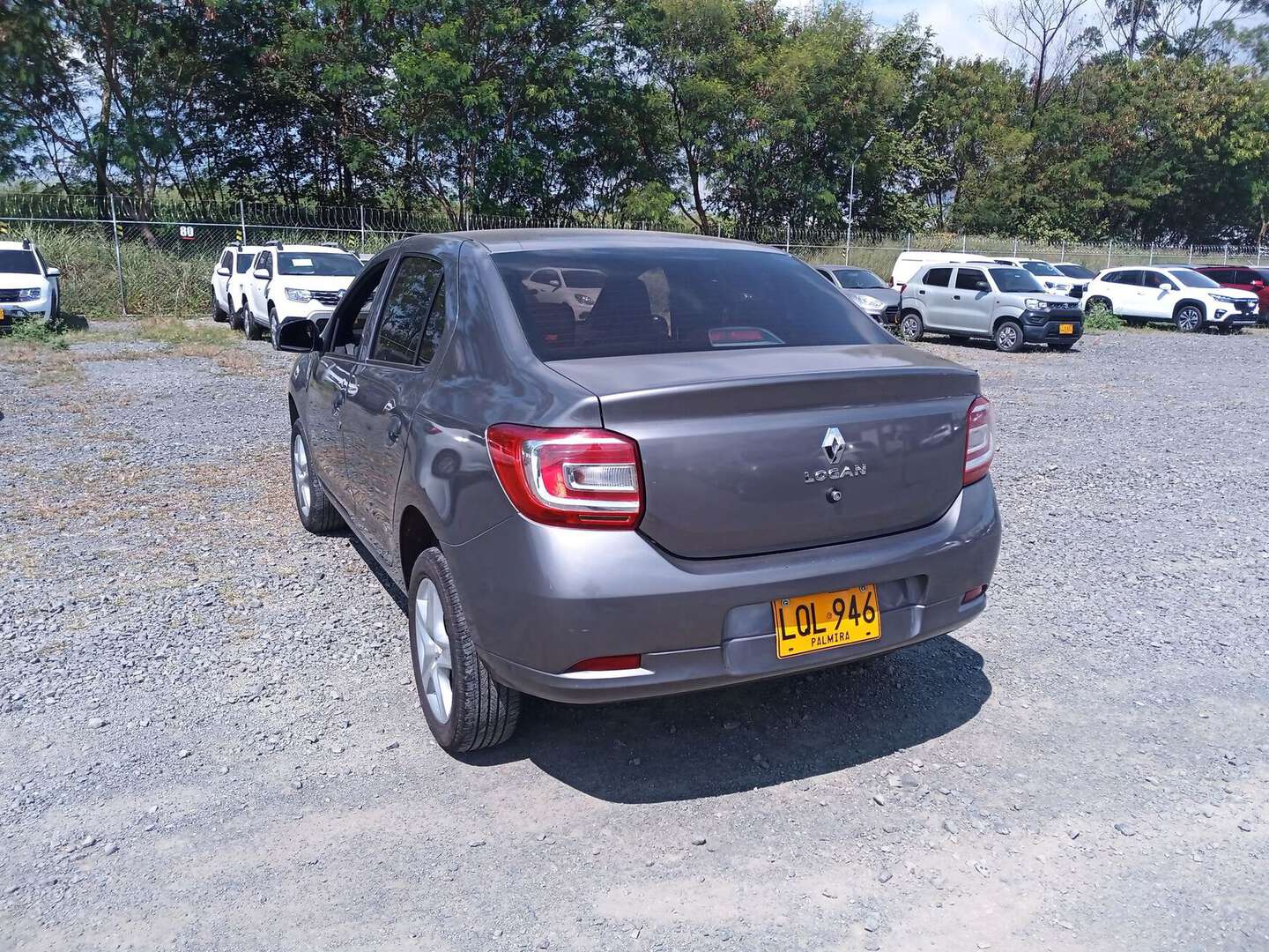 Renault - Logan - 2023