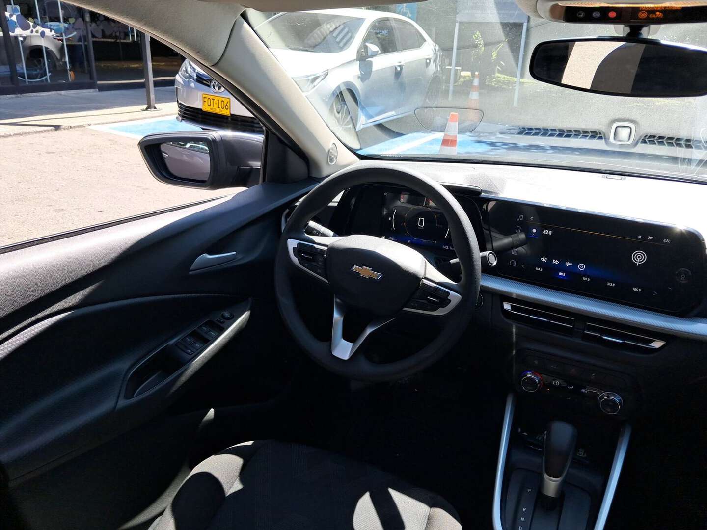 Chevrolet - Onix - 2026