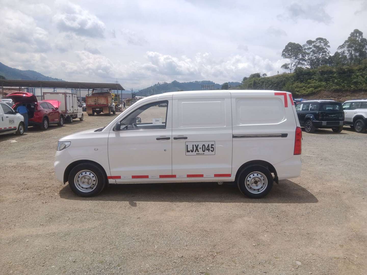 Chevrolet - N400 - 2023