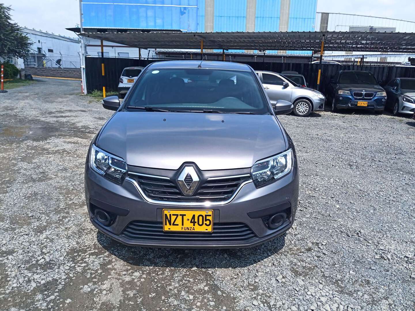 Renault - Logan - 2025