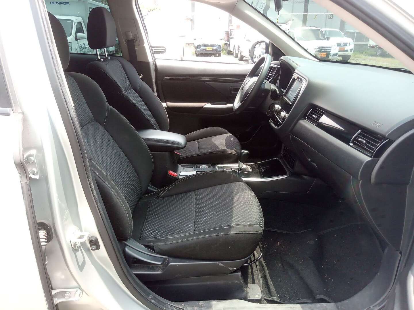 Mitsubishi - Outlander - 2022
