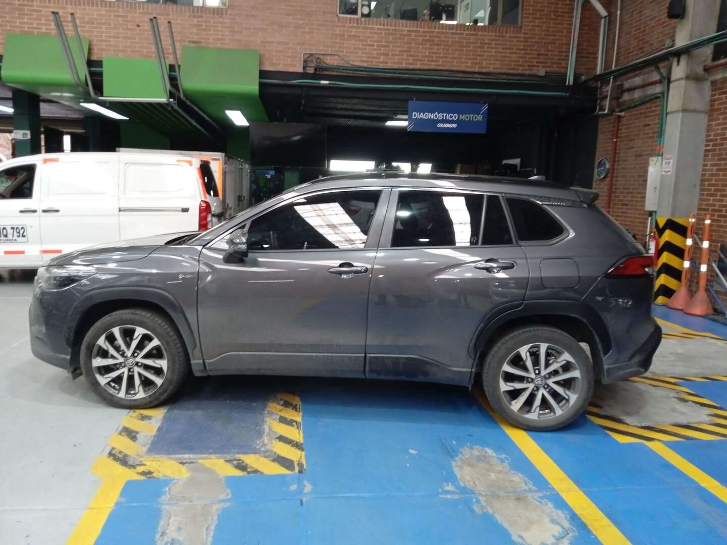 Toyota - Corolla Cross - 2025