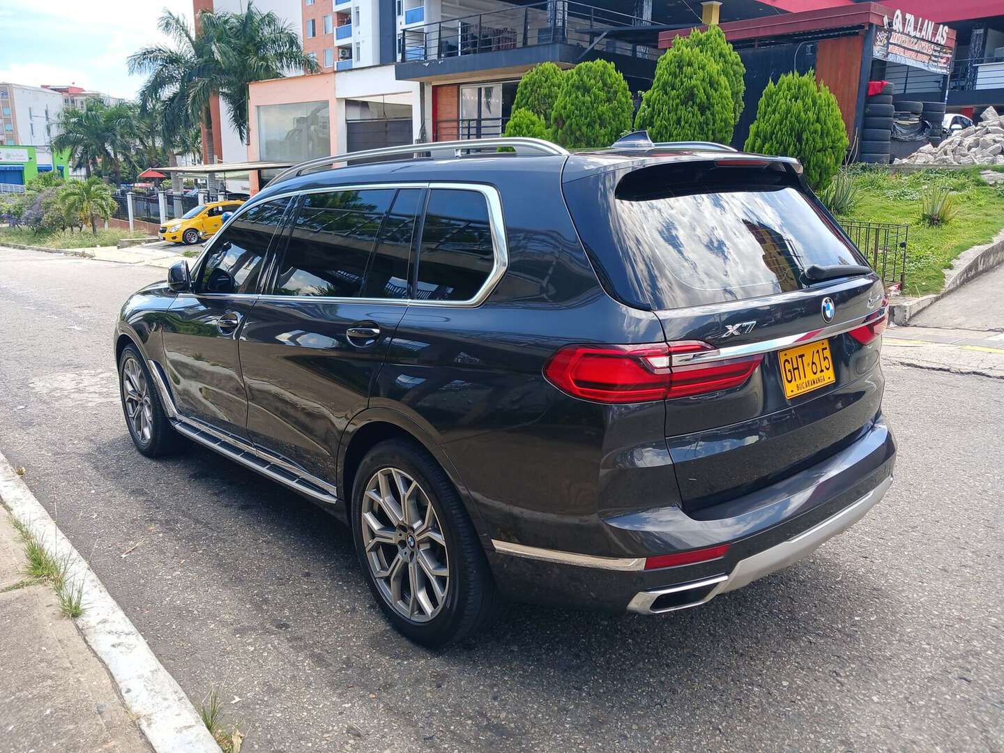 BMW - X7 - 2022