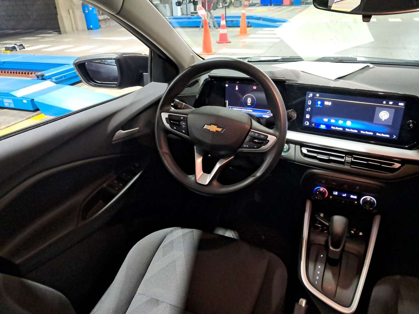 Chevrolet - Onix - 2026