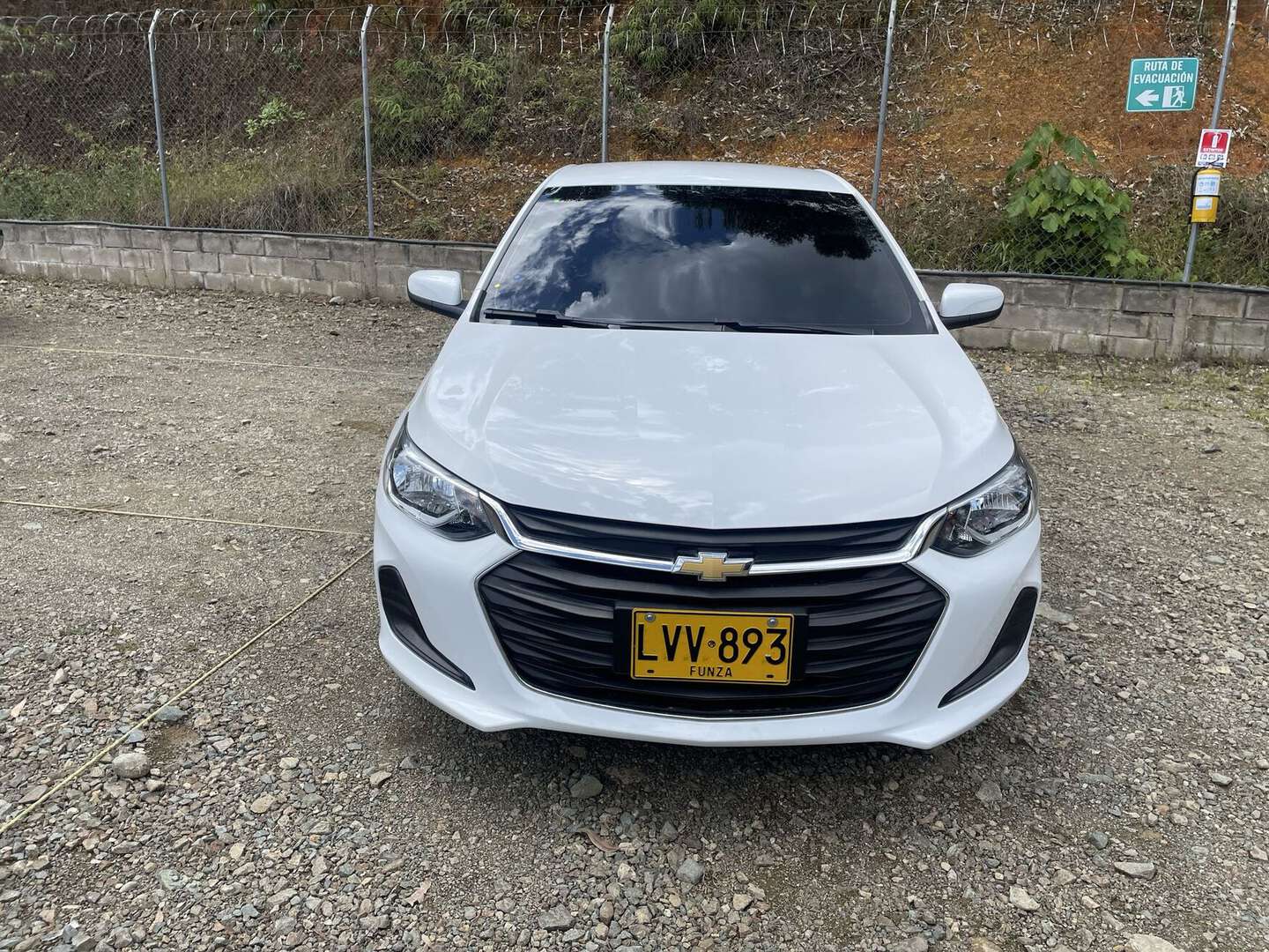 Chevrolet - Onix - 2023