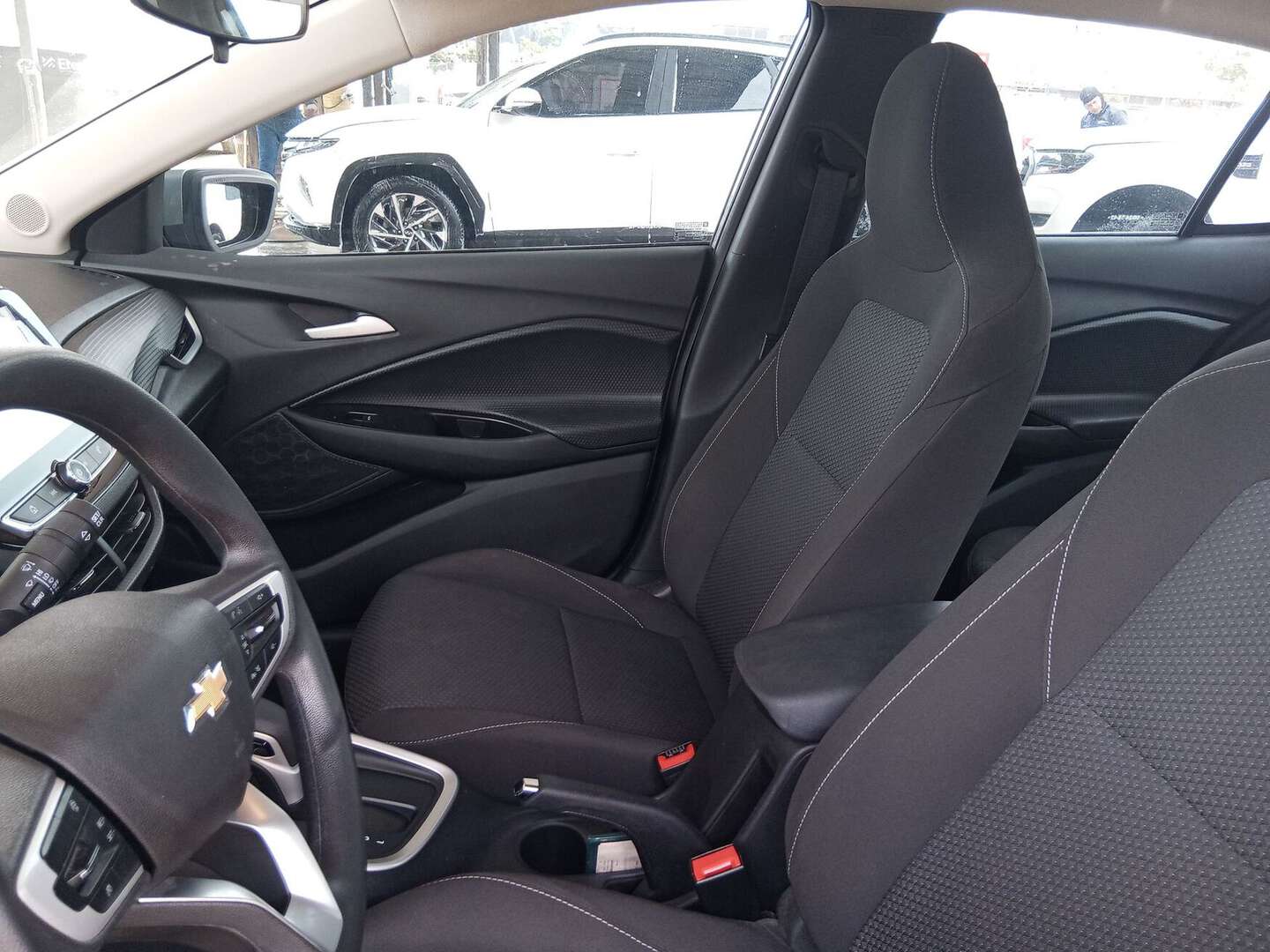 Chevrolet - Onix - 2025