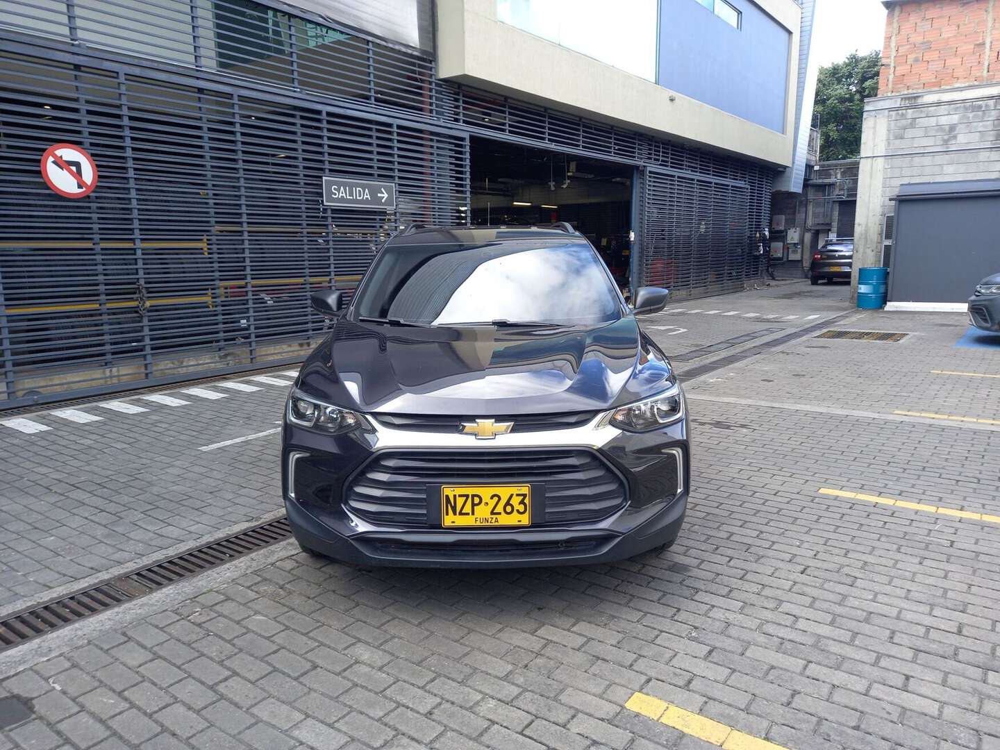 Chevrolet - Tracker - 2025