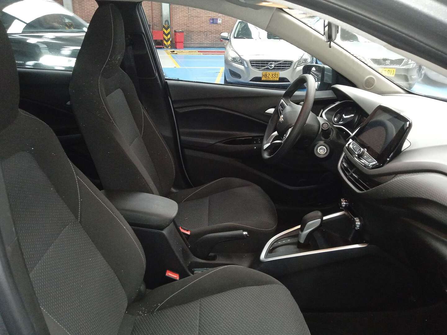 Chevrolet - Onix - 2025
