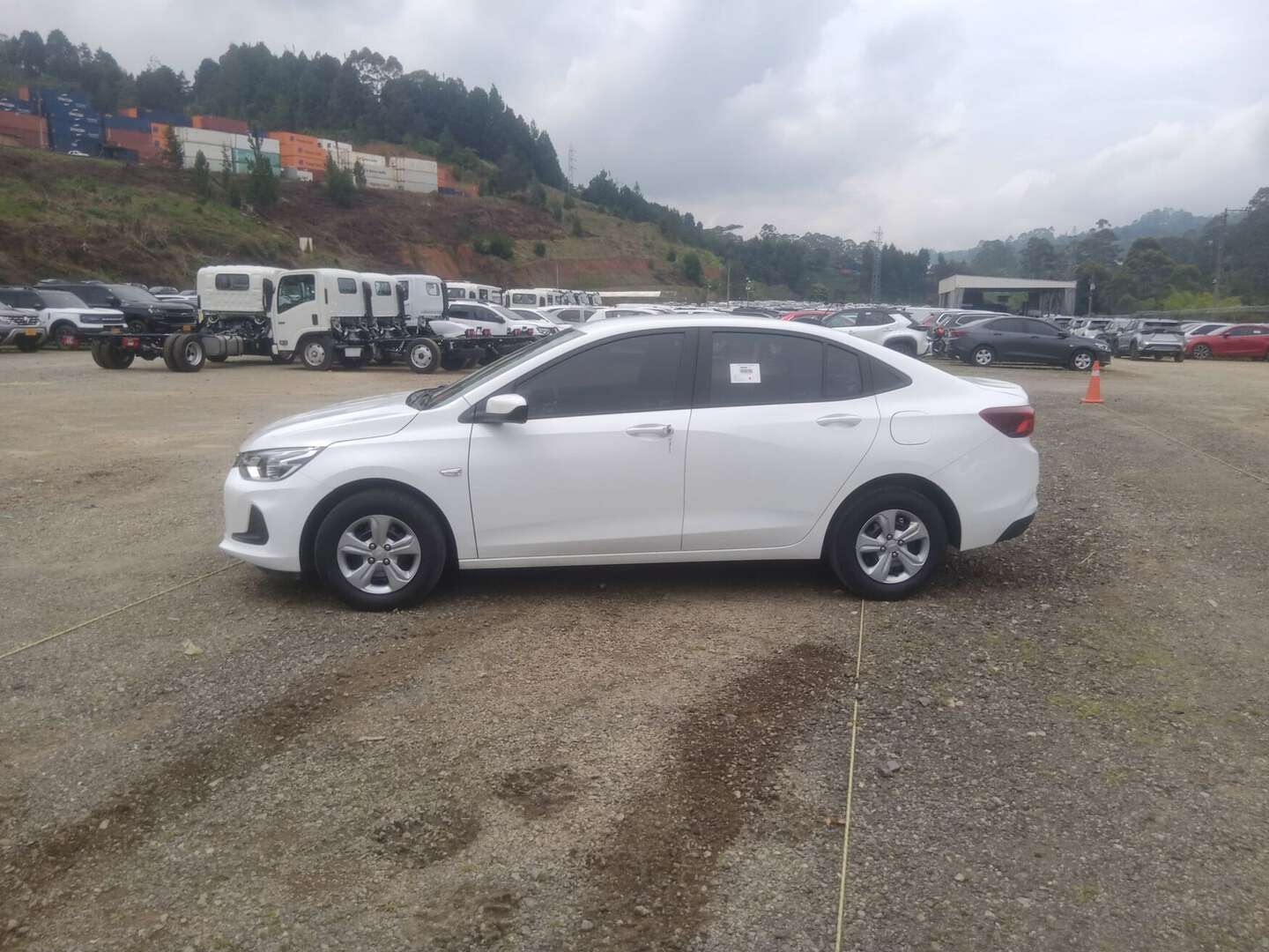 Chevrolet - Onix - 2025