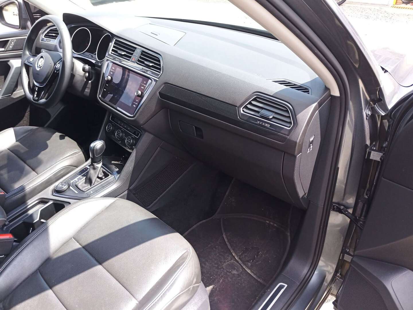 Volkswagen - Tiguan - 2020