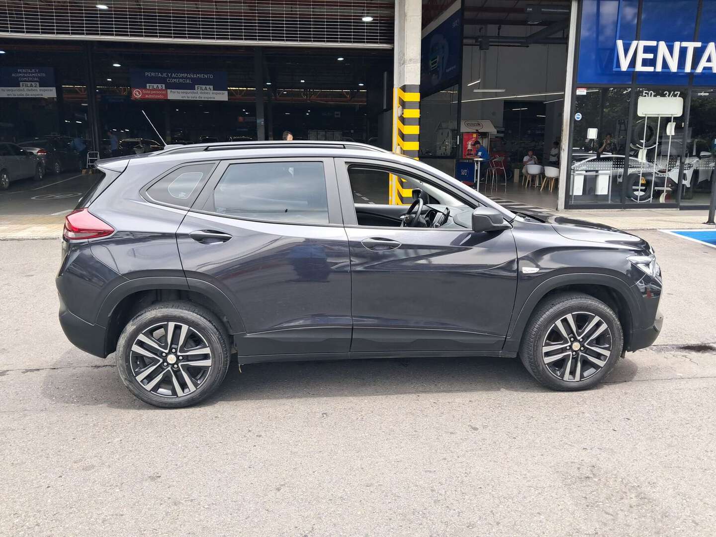 Chevrolet - Tracker - 2025