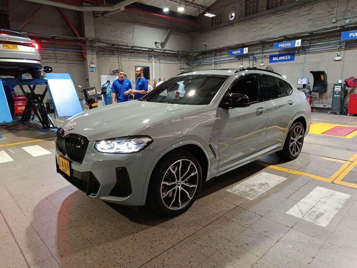 BMW - X4 - 2023