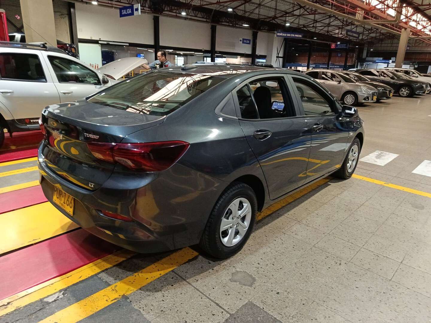 Chevrolet - Onix - 2025