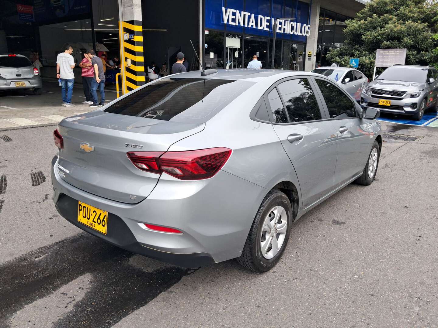 Chevrolet - Onix - 2025