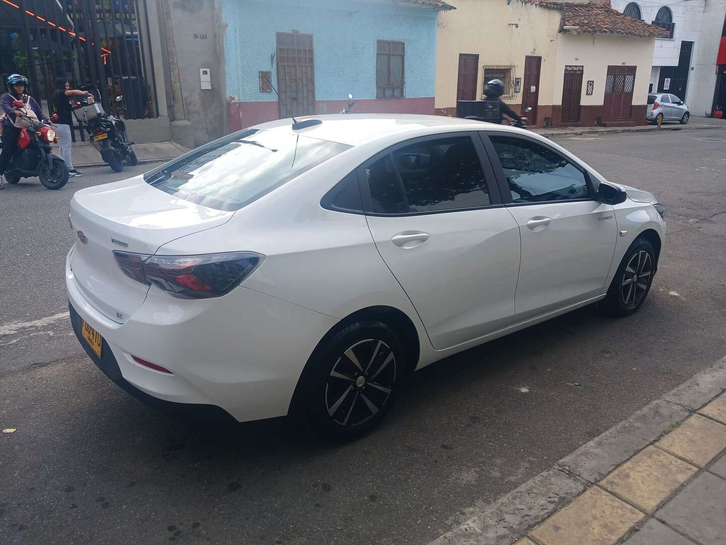 Chevrolet - Onix - 2026