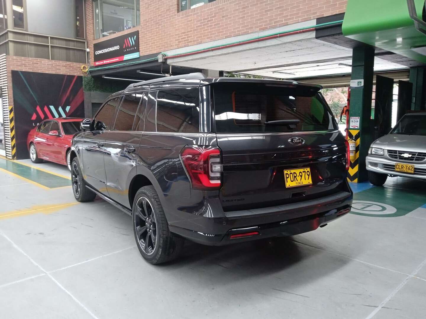 Ford - Expedition - 2024