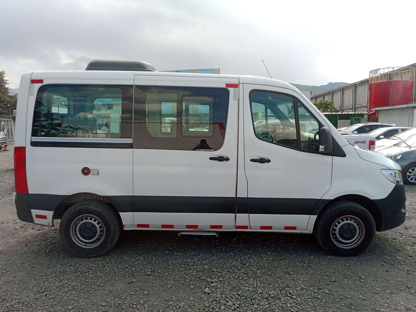 Mercedes Benz - Sprinter - 2023