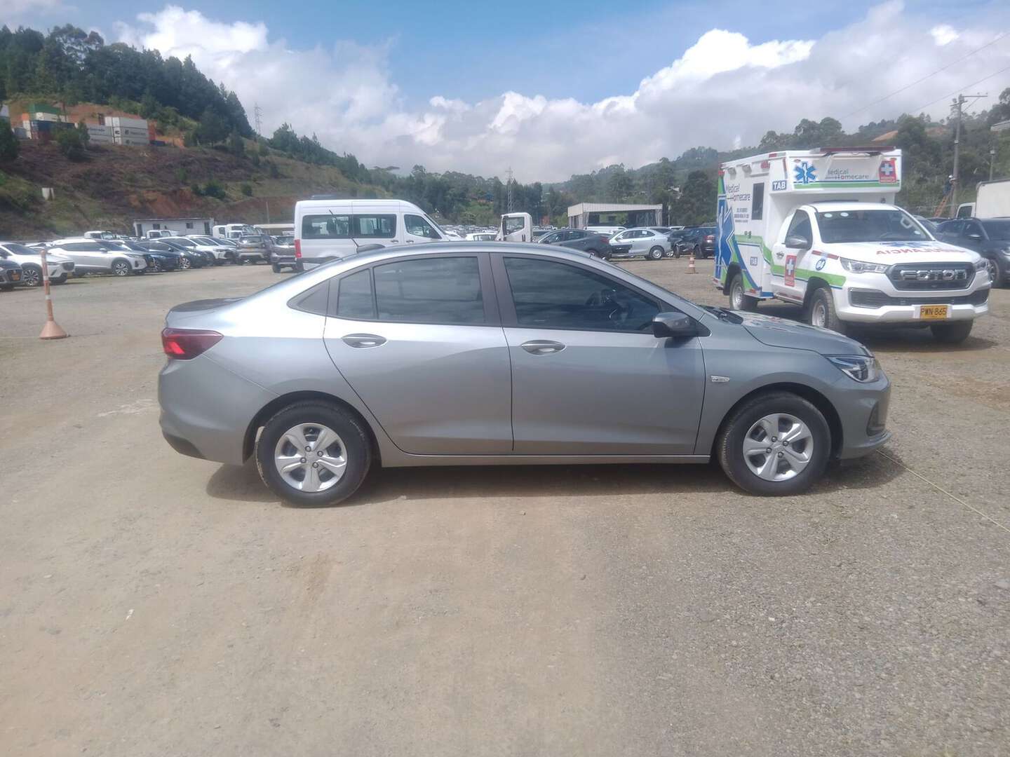 Chevrolet - Onix - 2025