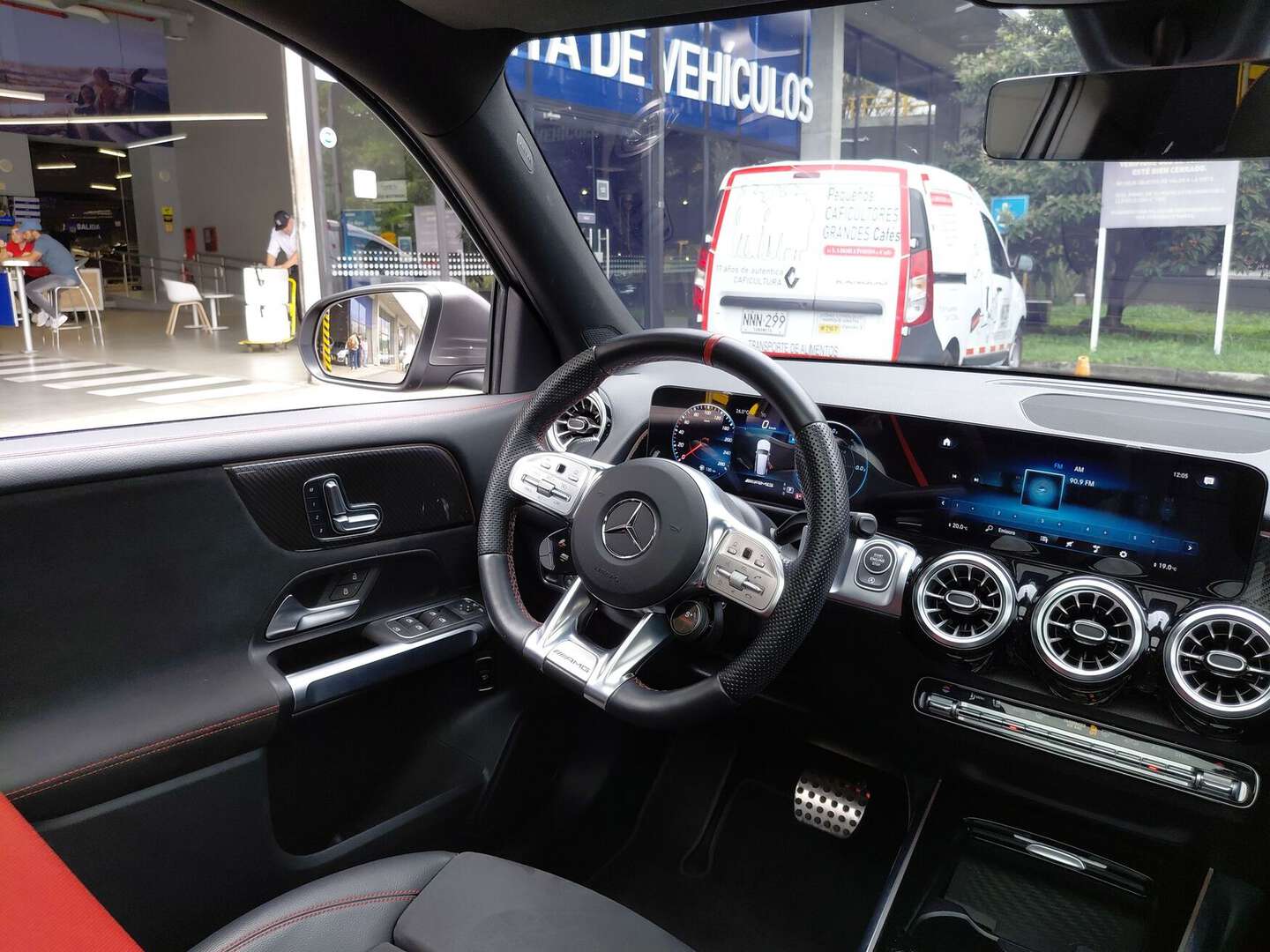 Mercedes Benz - GLB35 - 2023