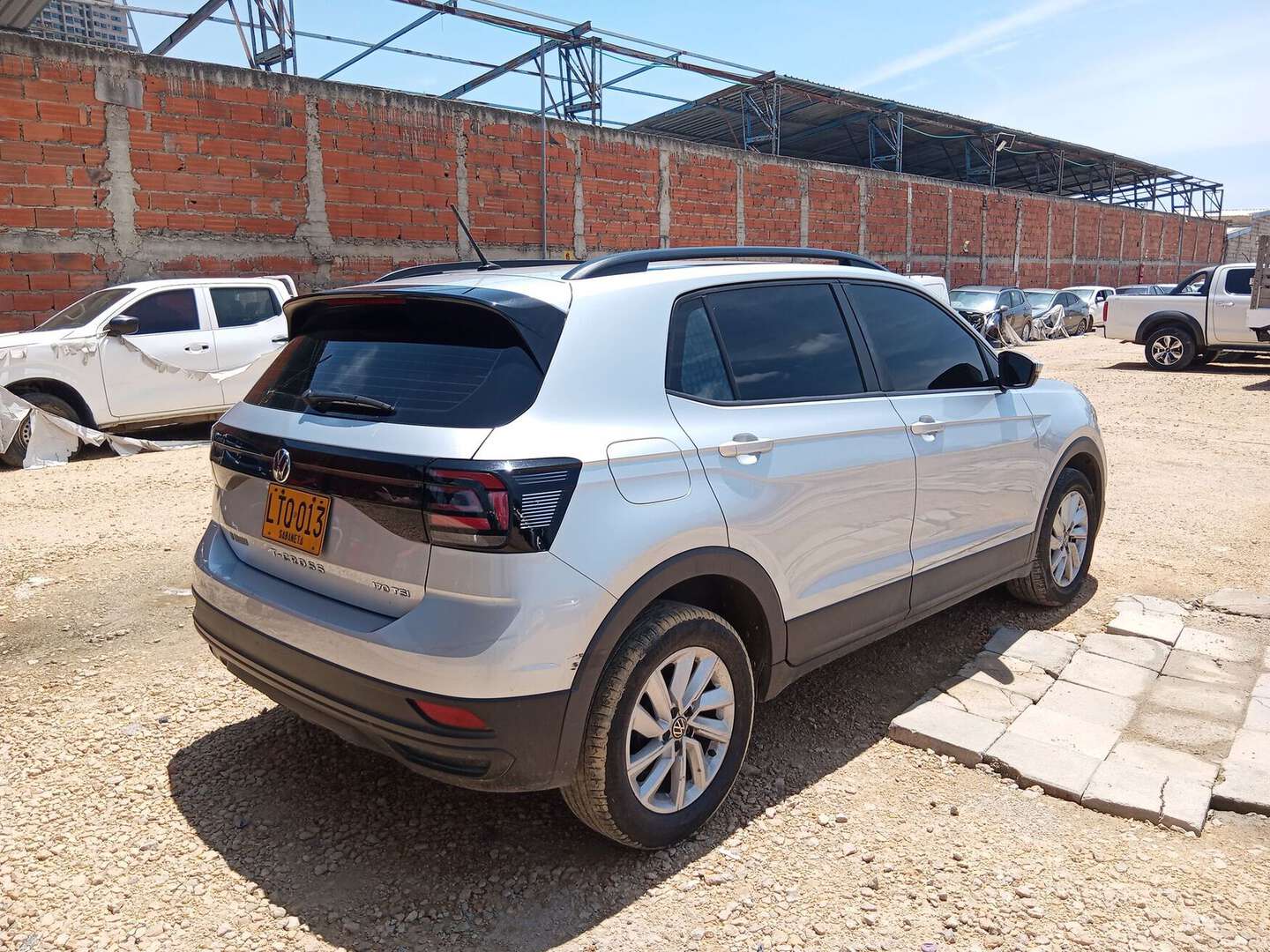 Volkswagen - T-Cross - 2023
