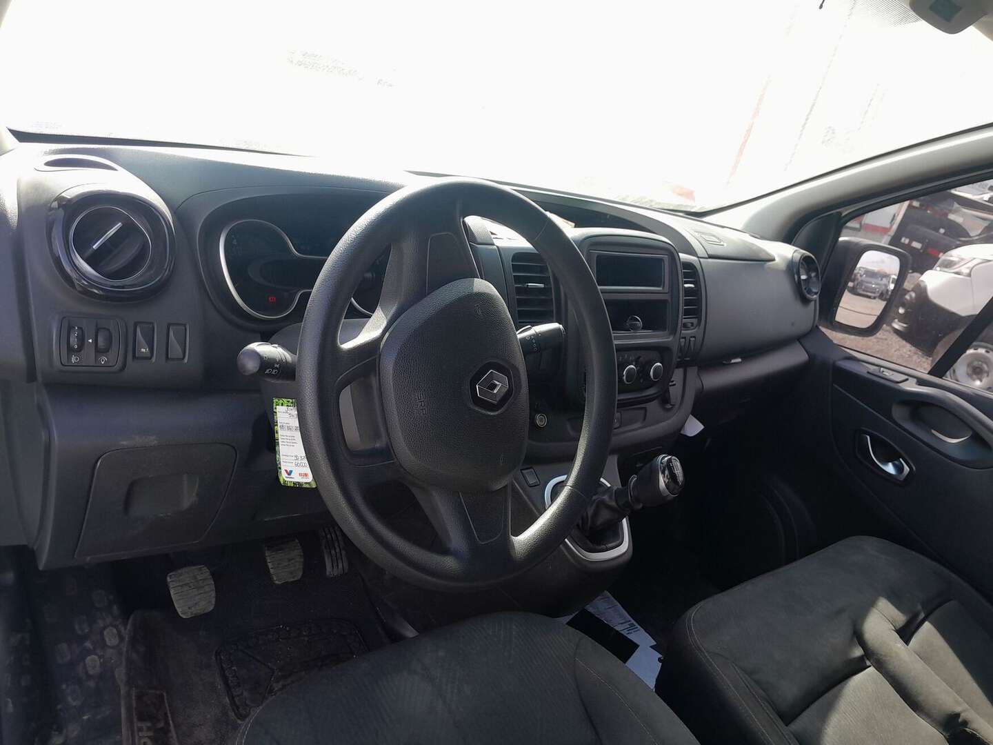 Renault - Trafic - 2021
