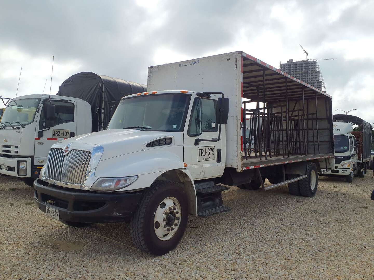 International - 4300 - 2012